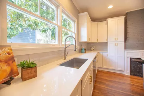 1113 Clarendon St, Durham, NC 27705 photo 8