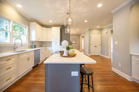 1113 Clarendon St, Durham, NC 27705 photo 6