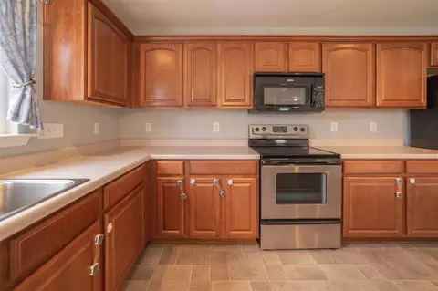 720 Weathervane Dr, Durham, NC 27703 photo 4