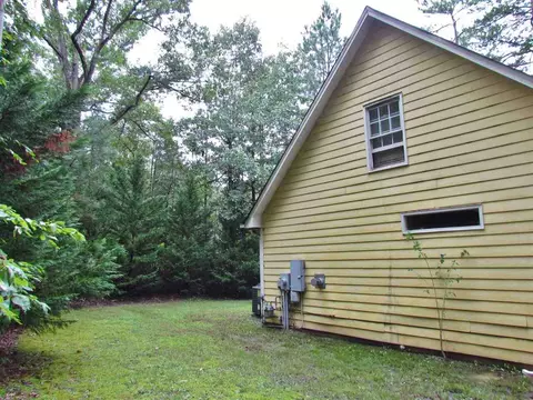 908 Goldendale Dr, Durham, NC 27703 photo 2