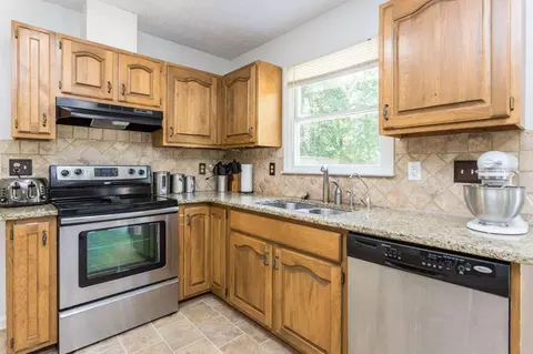 5807 Hadrian Dr, Durham, NC 27703 photo 13