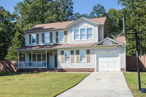 5807 Hadrian Dr, Durham, NC 27703 photo 2