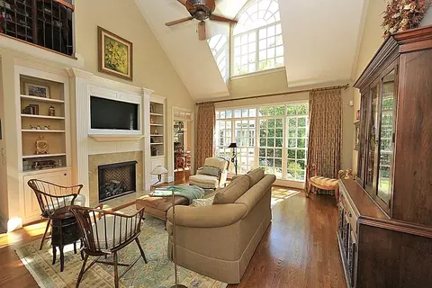2 Thornblade Ct, Durham, NC 27712 photo 3