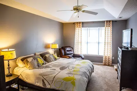 605 Crossing Dr, Durham, NC 27703 photo 14