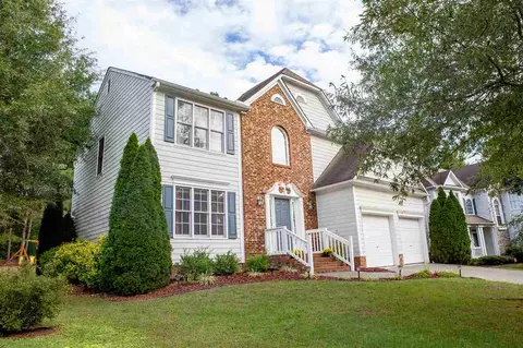 605 Crossing Dr, Durham, NC 27703 photo 2