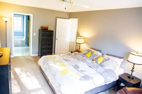 605 Crossing Dr, Durham, NC 27703 photo 15
