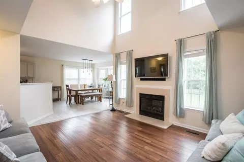 2729 E Shoreham St, Durham, NC 27707 photo 6
