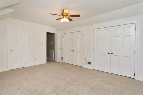 203 Dutchess Dr, Cary, NC 27513 photo 14