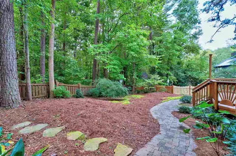 203 Dutchess Dr, Cary, NC 27513 photo 15