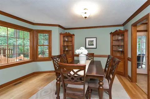 203 Dutchess Dr, Cary, NC 27513 photo 5