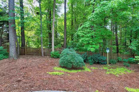 203 Dutchess Dr, Cary, NC 27513 photo 2