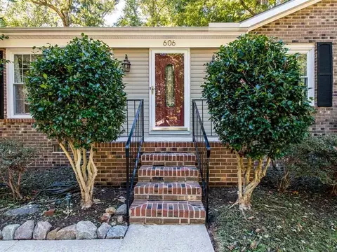 606 Webster St, Cary, NC 27511 photo 3