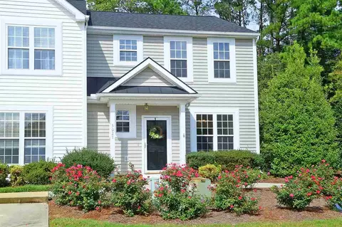 3027 White Cloud Cir, Apex, NC 27502 photo 1
