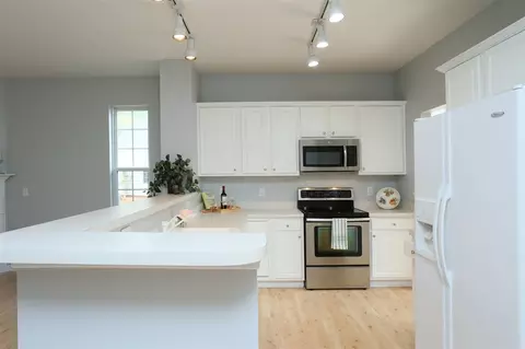 3027 White Cloud Cir, Apex, NC 27502 photo 6