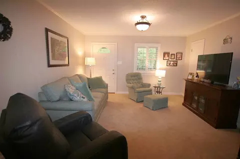 2702 Oberlin Dr, Durham, NC 27705 photo 3