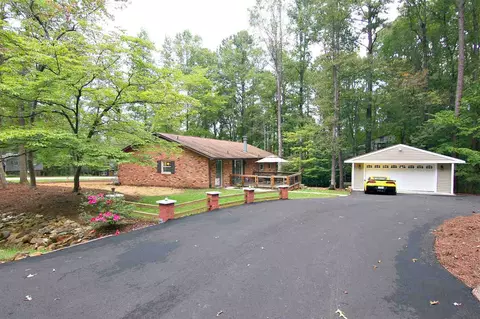 2702 Oberlin Dr, Durham, NC 27705 photo 2