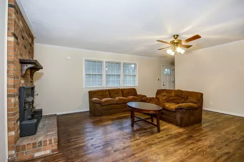 464 Grace Rd, Benson, NC 27504 photo 3