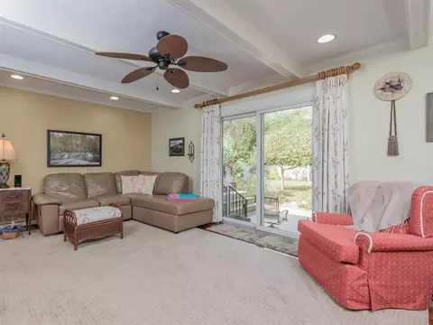 1008 S Crescent Dr, Smithfield, NC 27577 photo 9