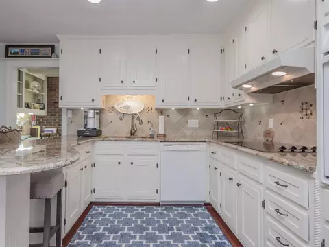 1008 S Crescent Dr, Smithfield, NC 27577 photo 11