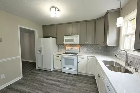 5809 Nottoway Ct #E, Raleigh, NC 27609 photo 3