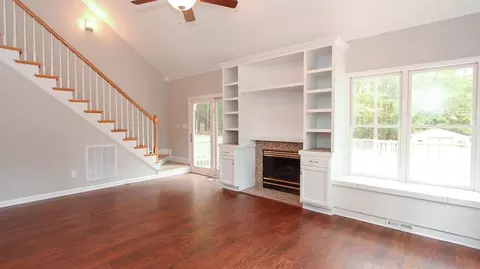 6920 Calais Dr, Durham, NC 27712 photo 10