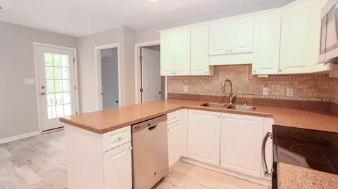 6920 Calais Dr, Durham, NC 27712 photo 8