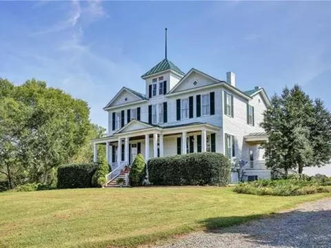 650 Sylvan Hill Rd, Saxe, VA 23967 photo 1