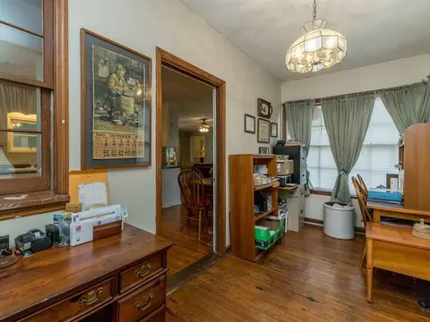 310 W Main St, Benson, NC 27504 photo 19
