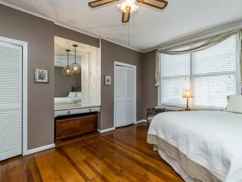 310 W Main St, Benson, NC 27504 photo 9