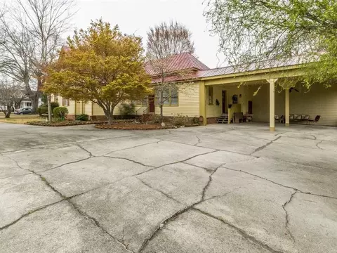 310 W Main St, Benson, NC 27504 photo 20