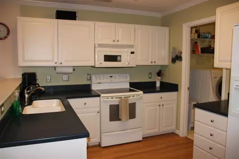 3204 Wilderness Rd, Durham, NC 27712 photo 9