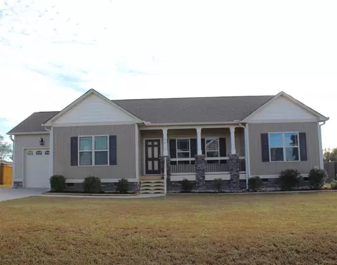 40 Fox Run Cir, Benson, NC 27504 photo 1