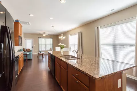 102 Chambers Field Ct, Durham, NC 27703 photo 7