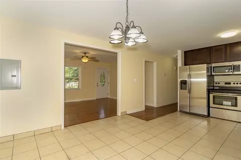 406 Bryan St, Garner, NC 27529 photo 8