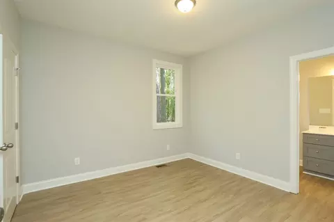 3915 Shoccoree Dr, Durham, NC 27705 photo 17