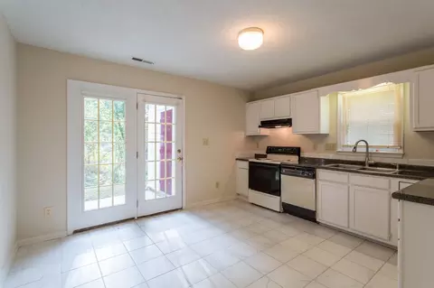5201 Hadrian Dr, Durham, NC 27703 photo 7