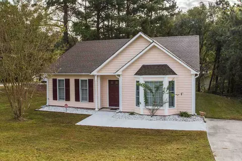 5201 Hadrian Dr, Durham, NC 27703 photo 1