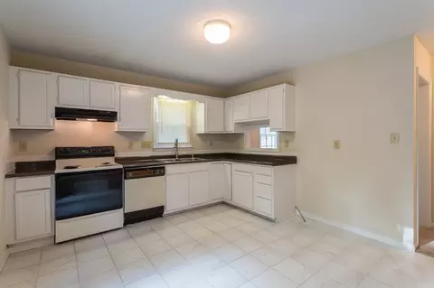 5201 Hadrian Dr, Durham, NC 27703 photo 8