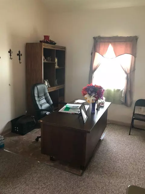 1111 E Lizzie St, Selma, NC 27576 photo 4