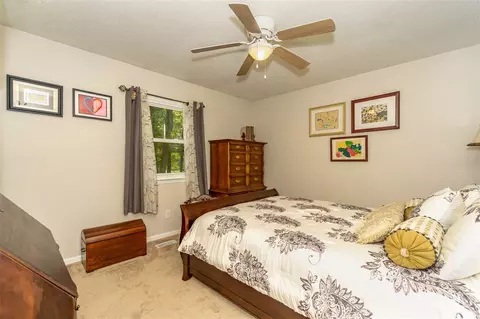4705 Kinlock Dr, Durham, NC 27712 photo 13