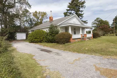 110 4th St, Erwin, NC 28339 photo 5