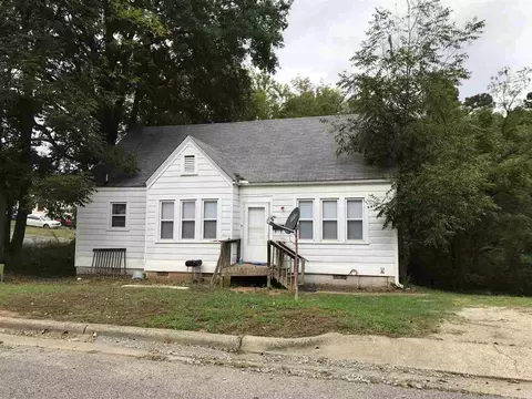 207 E Delafield Ave, Durham, NC 27704 photo 2