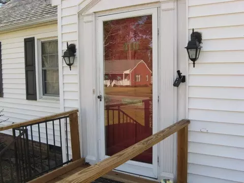 410 E Powell St E, Clinton, NC 28328 photo 8