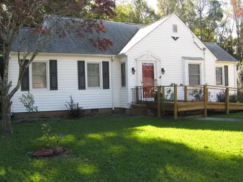 410 E Powell St E, Clinton, NC 28328 photo 6