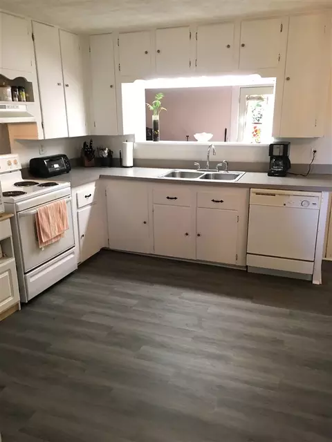 6875 Benson Hardee Rd, Benson, NC 27504 photo 5