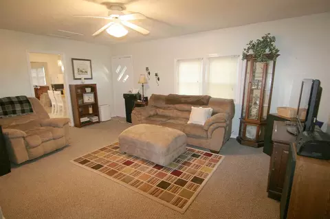 6875 Benson Hardee Rd, Benson, NC 27504 photo 8