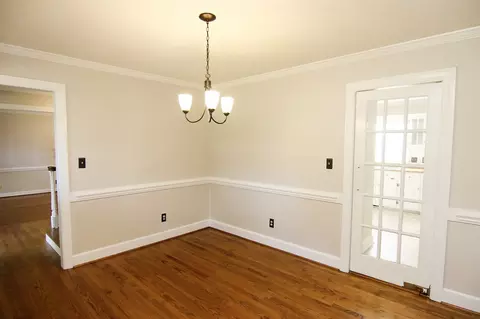 301 Kingston St, Pine Level, NC 27568 photo 5