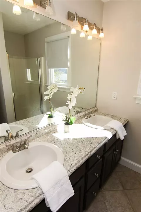 301 Kingston St, Pine Level, NC 27568 photo 19