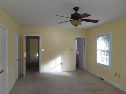 811 Trinity Dr W, Wilson, NC 27893 photo 14
