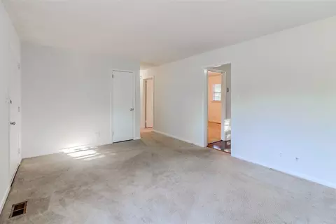 110 Crest Rd, Cary, NC 27513 photo 4